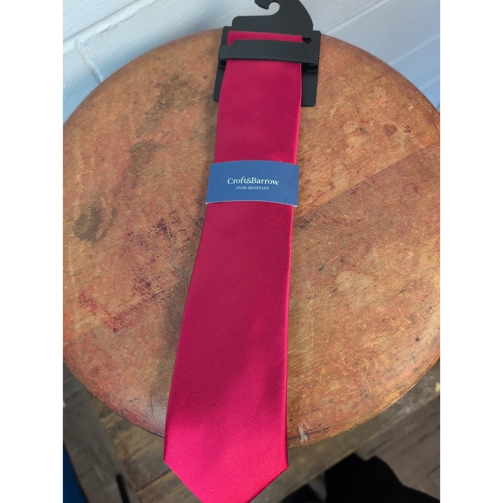 Croft And Barrow Men's Tie Red Stain Resistant